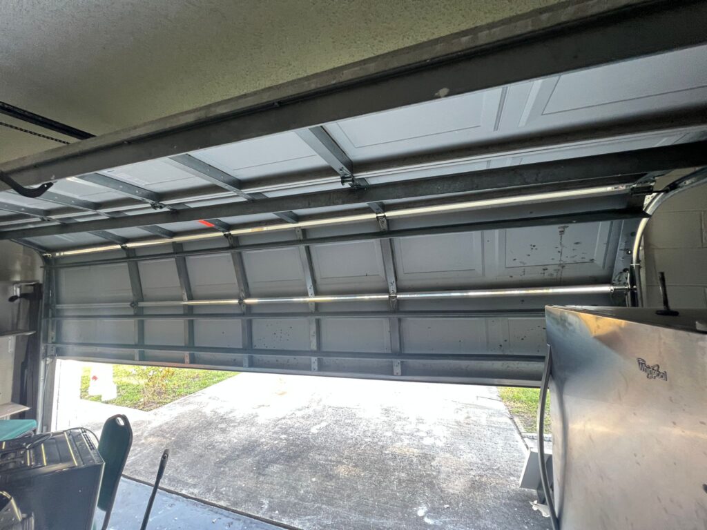 closing garage door