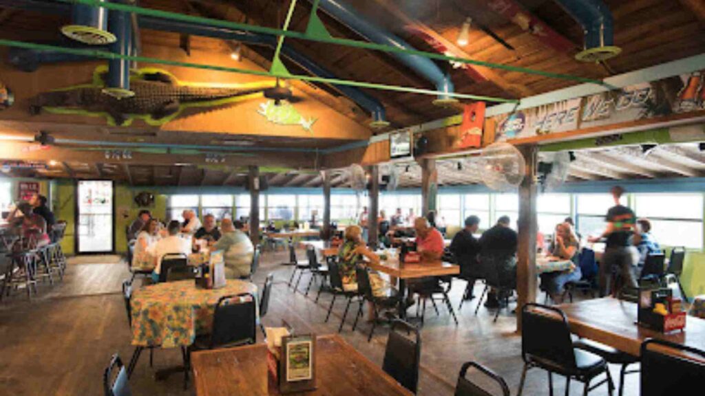 Gator Joe's Beach Bar & Grill